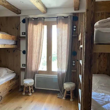 De Charme 190m2, La Lauziere, A Pieds