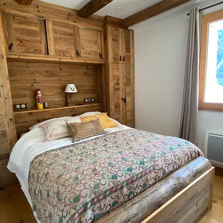 De Charme 190m2, La Lauziere, A Pieds Chalet